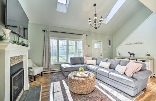 Saratoga Springs House | Family-Friendly Retreat with Hot Tub 1 Mi to Dtwn