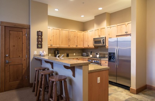 Truckee Condo | Family Friendly Residence in the Village at Northstar! - Iron Horse North 105