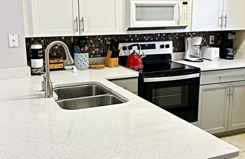 Lake Berkley House | Family-Friendly Resort 3 BR Townhouse
