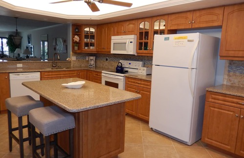 Sanibel Condo | Family Friendly Resort, Pool, Beach, Gulf, Tennis
