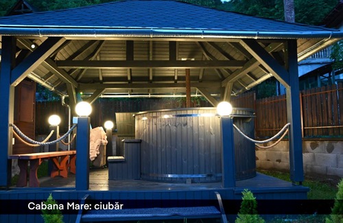 Sovata Cabin | Family-Friendly Retreat with Hot Tub and Draft Beer - 5 Mins from Bear's Lake!