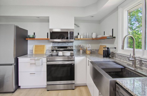 South Hill House | Family-Friendly Retreat near Cornell & Downtown