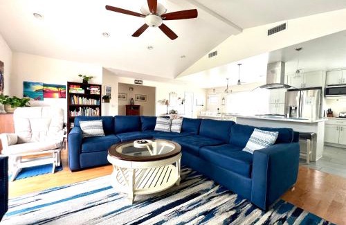 College West House | Family Friendly Retreat with Yard and Play Area, 2000 sq ft, AC, Fiber Optic WiFi