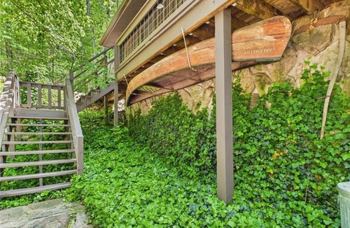Van Buren Cabin | "Family-Friendly River Getaway – Adventure & Relaxation Await