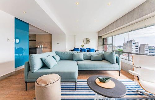 Zona Rosa House | Family friendly Roma Condo 247 Security Parking