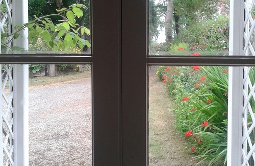 Knockananna House | Family Friendly Romantic and Spacious Country Lodge On Private Grounds
