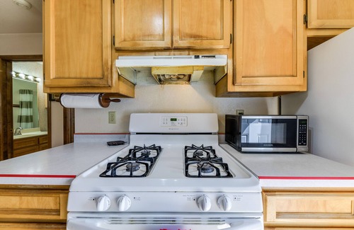 Ruidoso Cottage | Family-friendly Ruidoso Cabin - Ski, Hike & Fish!