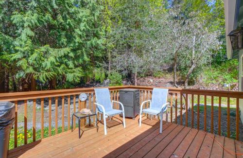 Silverdale House | Family-Friendly Silverdale Home with Private Deck!