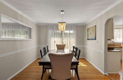 Dale City House | Family friendly single house Close to Washington DC