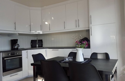 Oygarden House | Family friendly. Situated right on the waterfront. Charter. 2 bedrooms