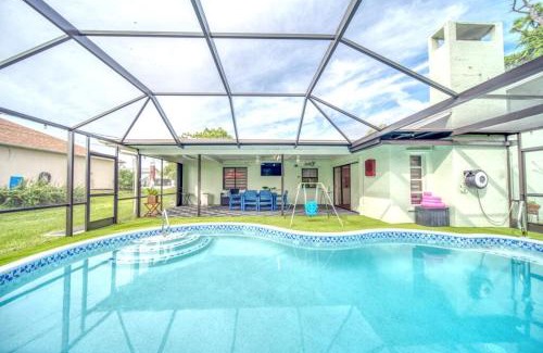 Diplomat House | Family Friendly Stay in Cape - Tesla charger