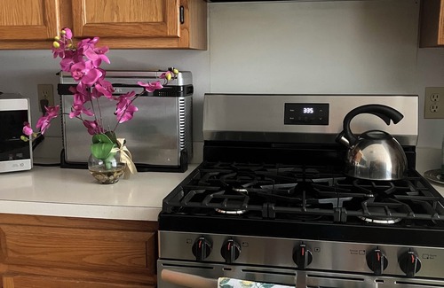 Harrisburg House | Family-Friendly Stay near Hershey & Harrisburg · Sleeps 5 · Free Parking