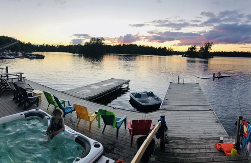 Douro-Dummer Cottage | Family Friendly Stoney Lake Cottage