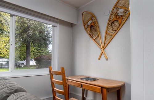 Maple Ridge House | FAMILY FRIENDLY Suite in Central Maple Ridge