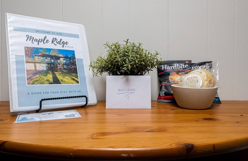 Maple Ridge House | FAMILY FRIENDLY Suite in Central Maple Ridge