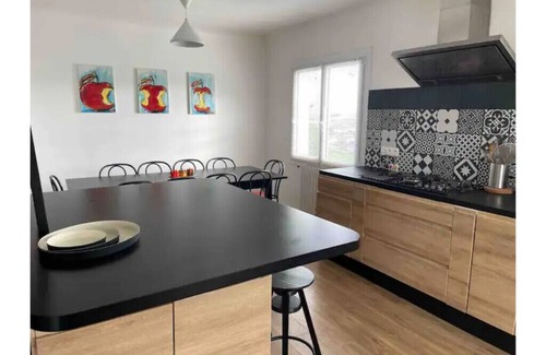 Espelette House | Family Friendly, Swimming pool, Air conditioned, Quiet, Pastoral