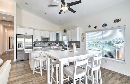 Port Tampa City House | Family-Friendly Tampa Home Less Than 3 Mi to Ocean!