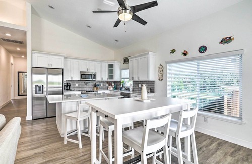 Port Tampa City Cottage | Family-friendly Tampa Home < 3 Mi to Ocean!