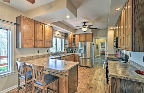 Alpine Lake House | Family-Friendly Terra Alta Home w/Lake View!