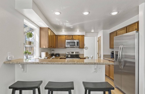 Northwest Reno House | Family Friendly! The Peachtree House, Reno's Scandinavian Haven