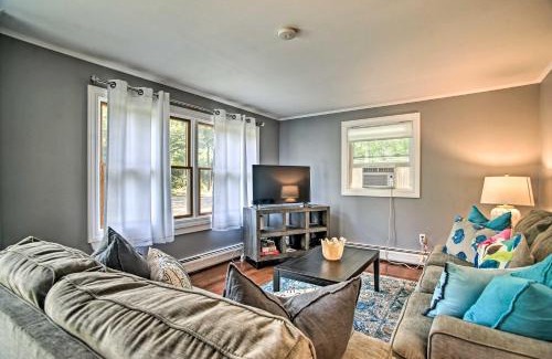 Vineyard Haven House | Family-Friendly Tisbury Escape - Walk to Town