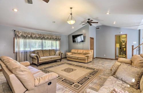 Toledo House | Family-Friendly Toledo Retreat with Spacious Yard!