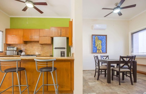 La Paz House | Family-friendly Townhome, Patio, Beach 4 Blocks!