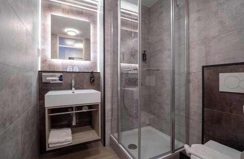 Arcen Hotel | Family-Friendly Unit Close to Brewery and Nature Free Breakfast