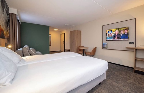 Arcen Hotel | Family-Friendly Unit Close to Brewery and Nature Free Breakfast