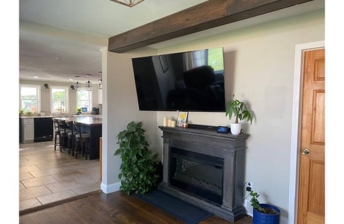 Central Square House | Family friendly home on Oneida lake with dock