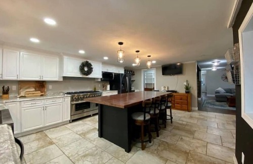 Central Square House | Family friendly home on Oneida lake with dock