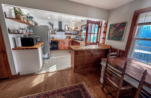 Charlottesville House | Family-Friendly Home Near UVA Toys, Trampoline, Pet-Friendly