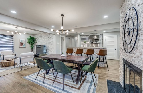 Farmers Branch House | Family friendly and pet friendly Bliss