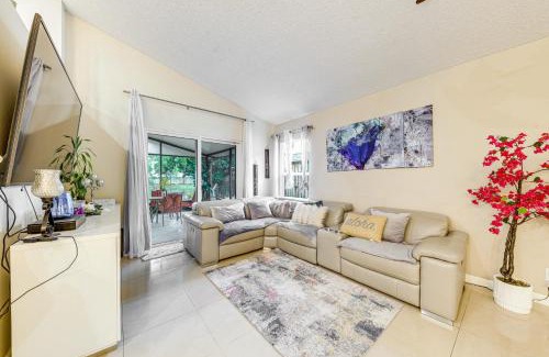 North Lauderdale House | Family-Friendly North Lauderdale Home with Grill!