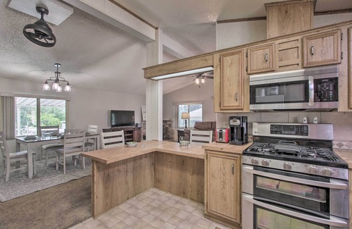 Wofford Heights House | Family-Friendly Home ~ 1 Mi to Kern River!