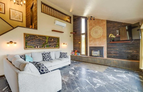 Lapoint House | Family-Friendly Utah Home Deck, Mountain Views!