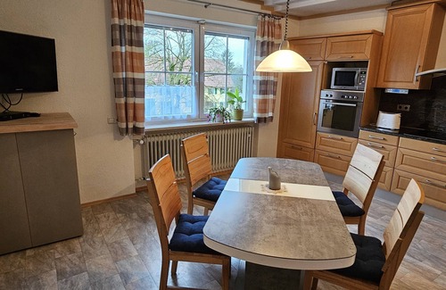 Furstenfeldbruck District Apartment | "Family-friendly vacation apartment in Moorenweis with comfort and nature!"