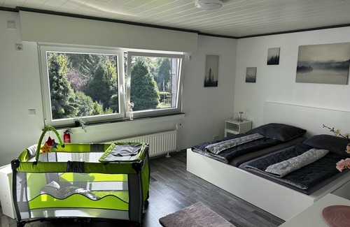 Oberhausen House | Family-friendly vacation apartment in beautiful Oberhausen Schmachtendorf