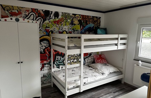 Oberhausen House | Family-friendly vacation apartment in beautiful Oberhausen Schmachtendorf
