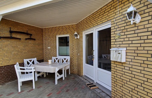Sarau House | Family-friendly vacation bungalow with garden near the Baltic Sea