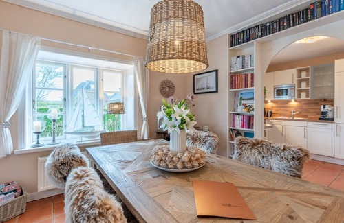 Wrixum Apartment | "Family-friendly vacation apartment in a historic mill house with garden!"