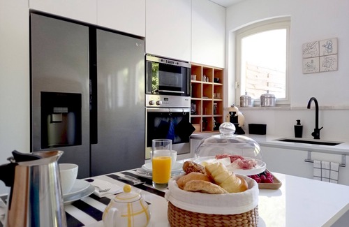 Sao Pedro de Penaferrim Villa | Family-Friendly Villa in Sintra Surrounded by Nature
