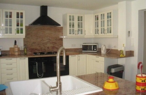 Lespignan Villa | Family Friendly Villa with AirCon, Games Room, Private Pool, Dog Friendly 5B&4Ba