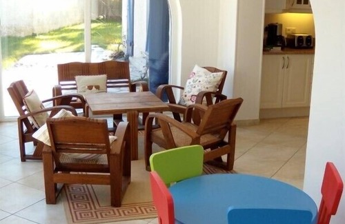Lespignan Villa | Family Friendly Villa with AirCon, Games Room, Private Pool, Dog Friendly 5B&4Ba