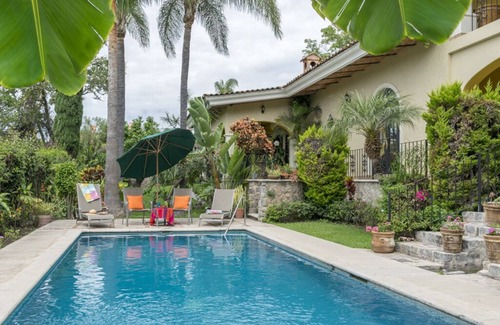 Rancho del Oro Villa | Family Friendly Villa w. Solar Heated Pool & free WiFi.