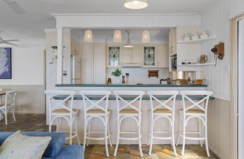 Tuggerawong House | Family-friendly Waterfront Home with Pool + Games