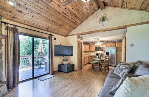 Maggie Valley House | Family-friendly w/ Hot Tub & Mountain Views