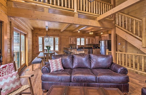 Bladensburg Cabin | Family-Friendly Warsaw Cabin w/Deck & Fireplace!