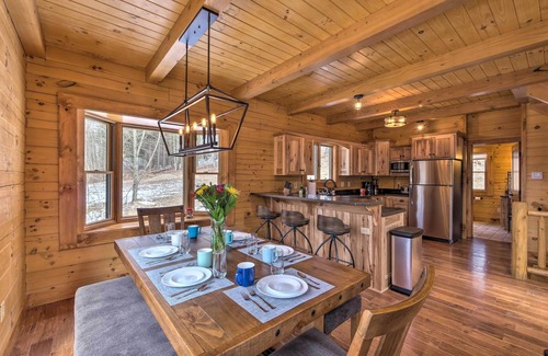 Bladensburg Cabin | Family-Friendly Warsaw Cabin w/Deck & Fireplace!