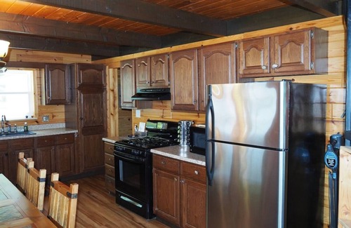 Elk Rapids House | Family friendly Waterfront cabin on Bass Lake in Elk Rapids, MI